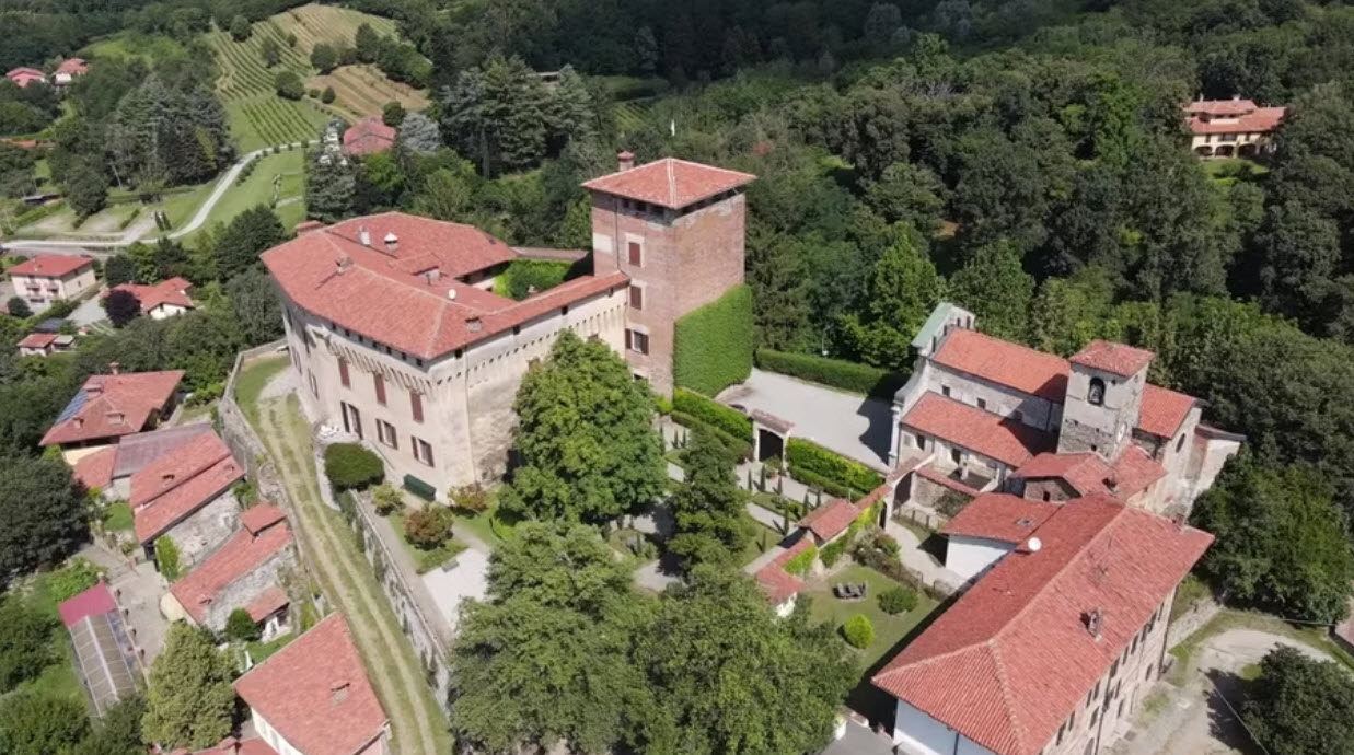 Castello di Roppolo, Italy